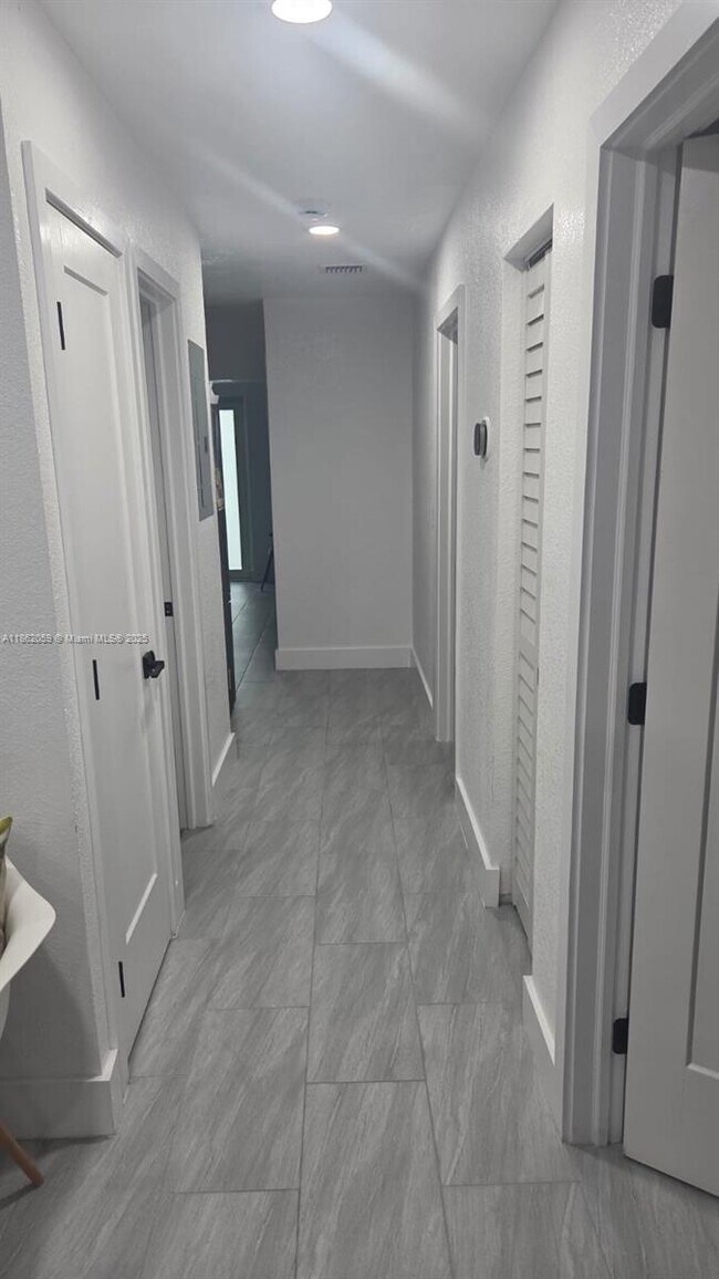 Foto del edificio - 5530 SW 38th St