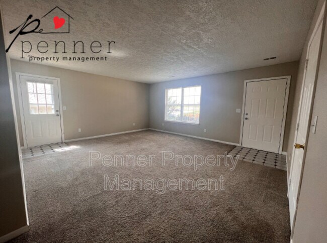 Building Photo - 401 NE Austin St