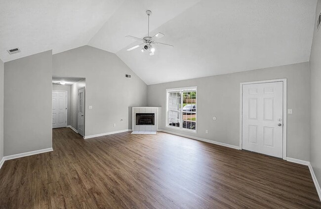 Building Photo - 7 Hartsfield Dr