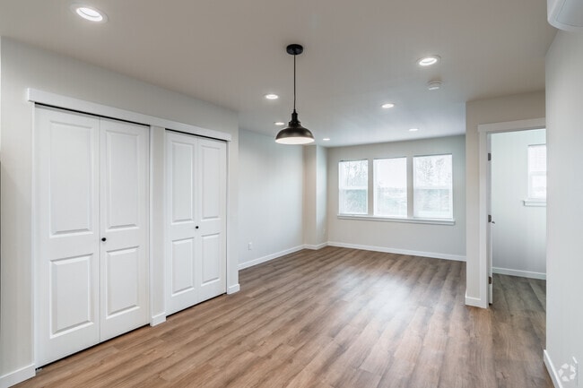 3 habitaciones, 2.5 baños - 123 m² - Sala de estar - Tull Road Townhomes