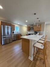 Building Photo - 6524 Greenleaf St