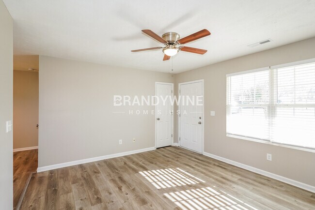 Building Photo - 1 MONTH FREE!!
