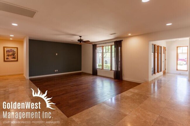 Foto del edificio - Luxury 4Bdm 4Ba Home on Sprawling Lot in P...