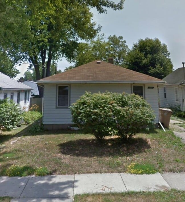 Building Photo - 1403 Loftsgordon Ave