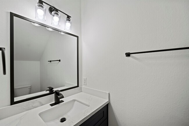 Foto del edificio - 1071 St Clair St