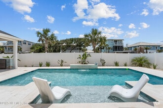 Building Photo - 127 Seaside Vis Ct