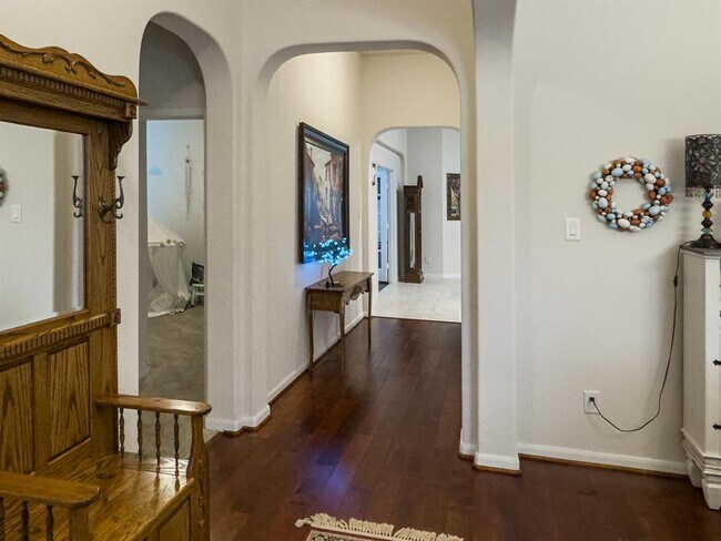 Foto del edificio - 2519 Rosemere Dr