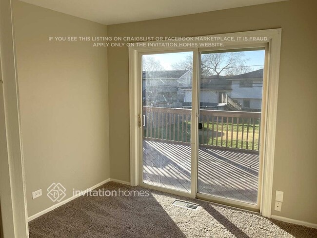 Building Photo - 5935 Essex Rd