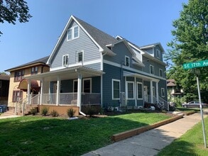 Building Photo - 959 17th Ave SE