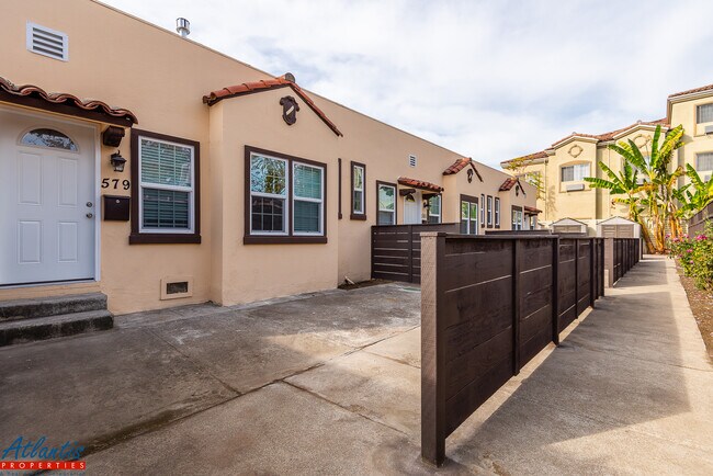 Building Photo - 581 Vestal St