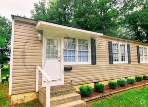Building Photo - 1207 Holden Dr