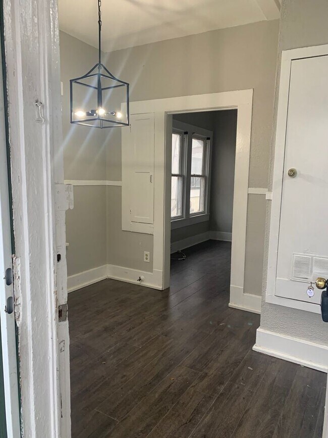 Foto del edificio - 1 br, 1 bath House - 1103 Rigsby Unit 3
