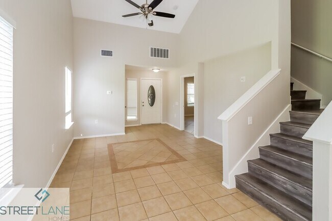 Building Photo - REDUCED!