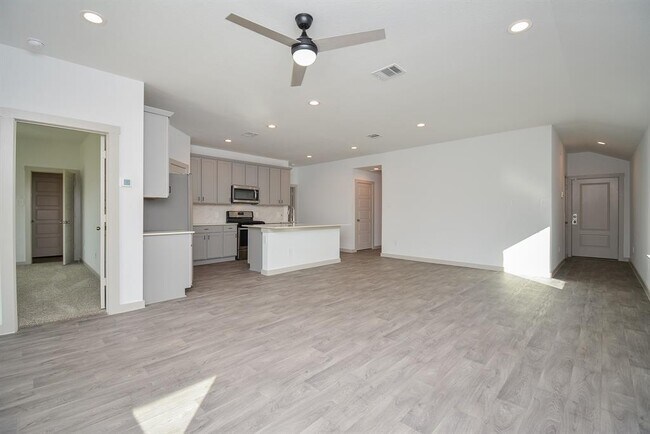 Foto del edificio - 7906 Duck Ponds Pl