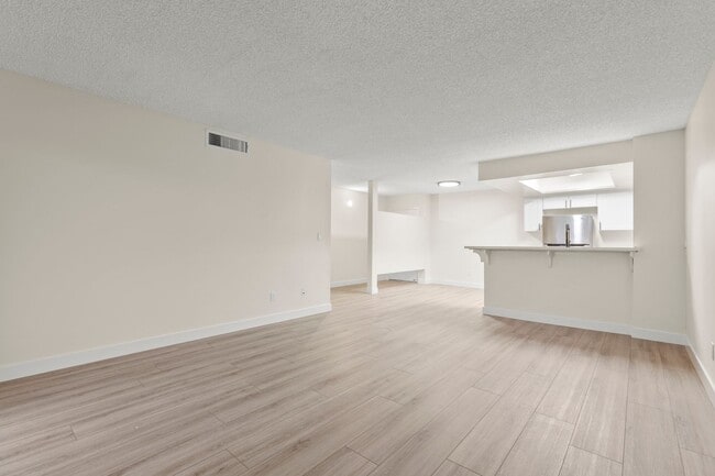 Interior Photo - The Marquis