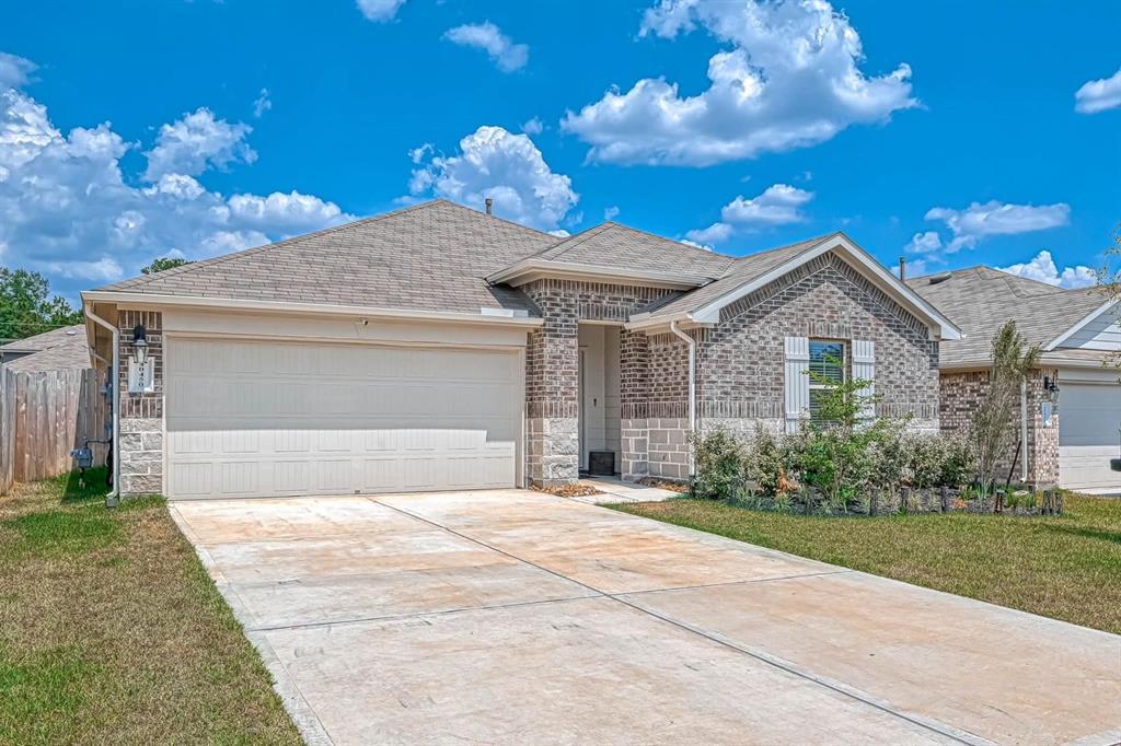 Primary Photo - 40450 Red Poppy Ln