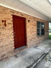 Building Photo - 939 Tanager Rd