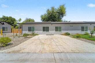 Building Photo - 1515 Marshall Ln