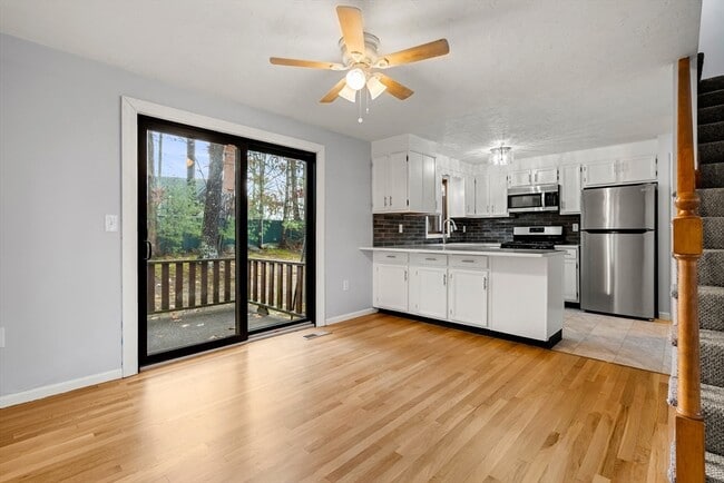 Building Photo - 206 Cardinal Ln