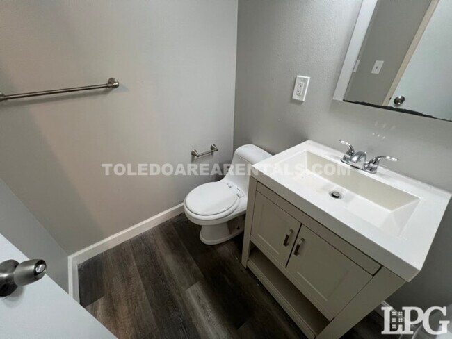 Foto del edificio - 4425 Talmadge Rd