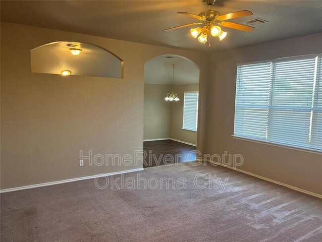 Foto del edificio - 16304 Everglade Ln