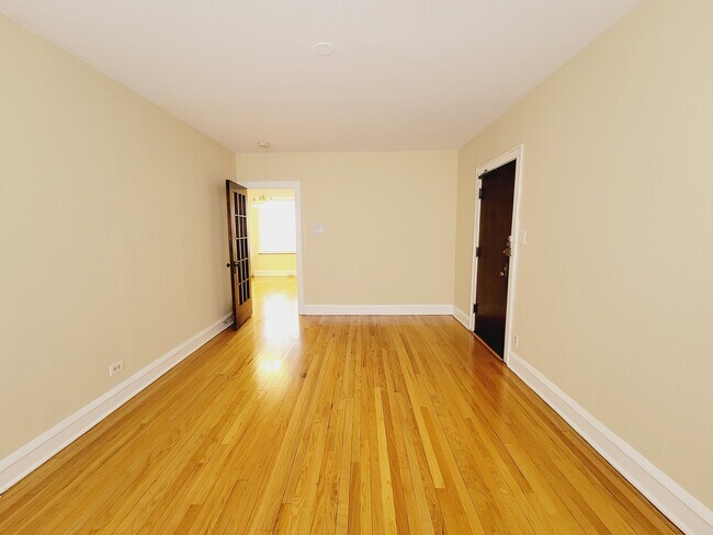 Foto del edificio - 4141 W Cullom Ave