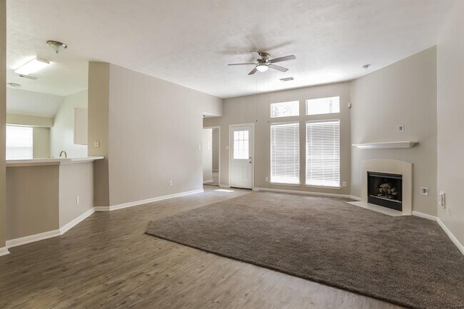 Building Photo - 28902 Ashbrook Ln