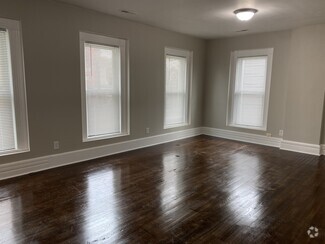 Building Photo - 305 N State St
