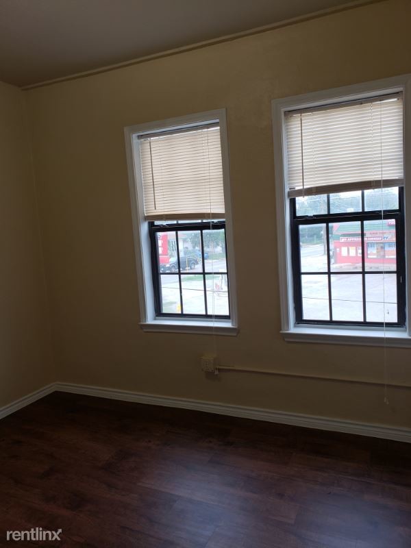 354 E Southcross, San Antonio, TX 78214 Condo for Rent in San Antonio, TX