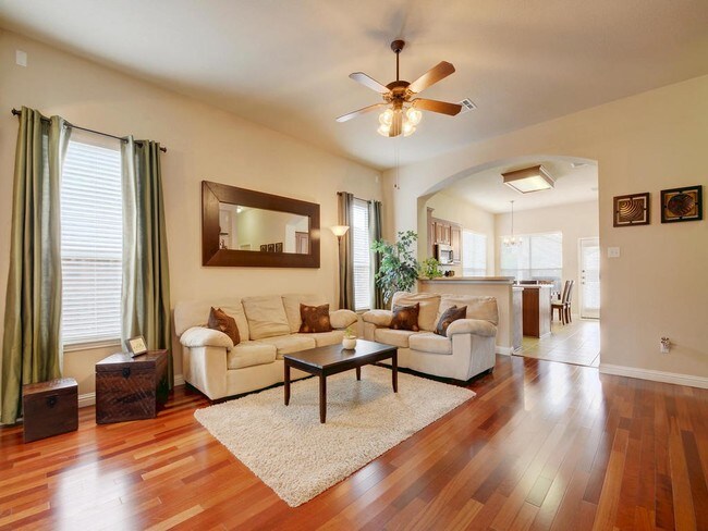 Building Photo - 2205 Petrified Forest Dr