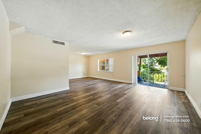 Building Photo - 17901 NW 68th Ave