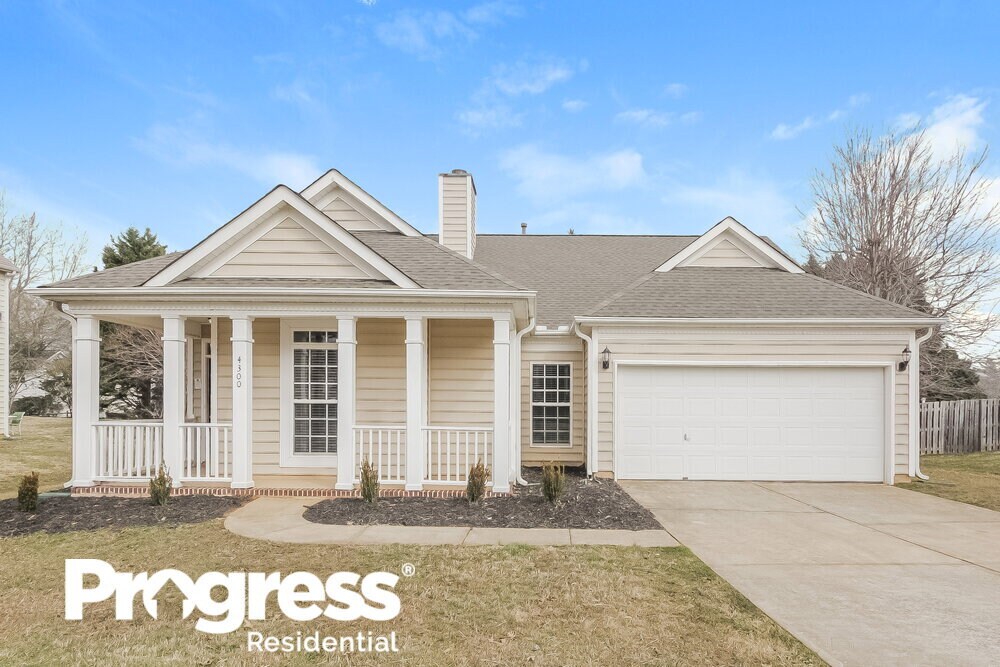 Foto principal - 4300 David Cox Rd