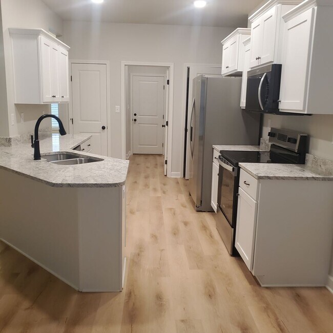 Foto del edificio - 6195 Clover Ct