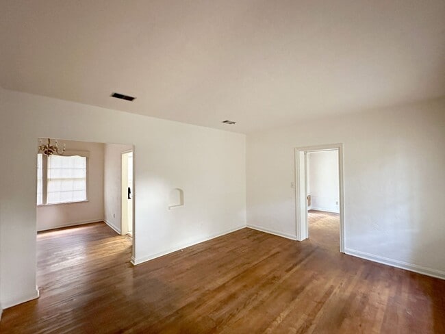 Photo - 3 Bedroom, 3 Bath House in Hibiscus Park -...