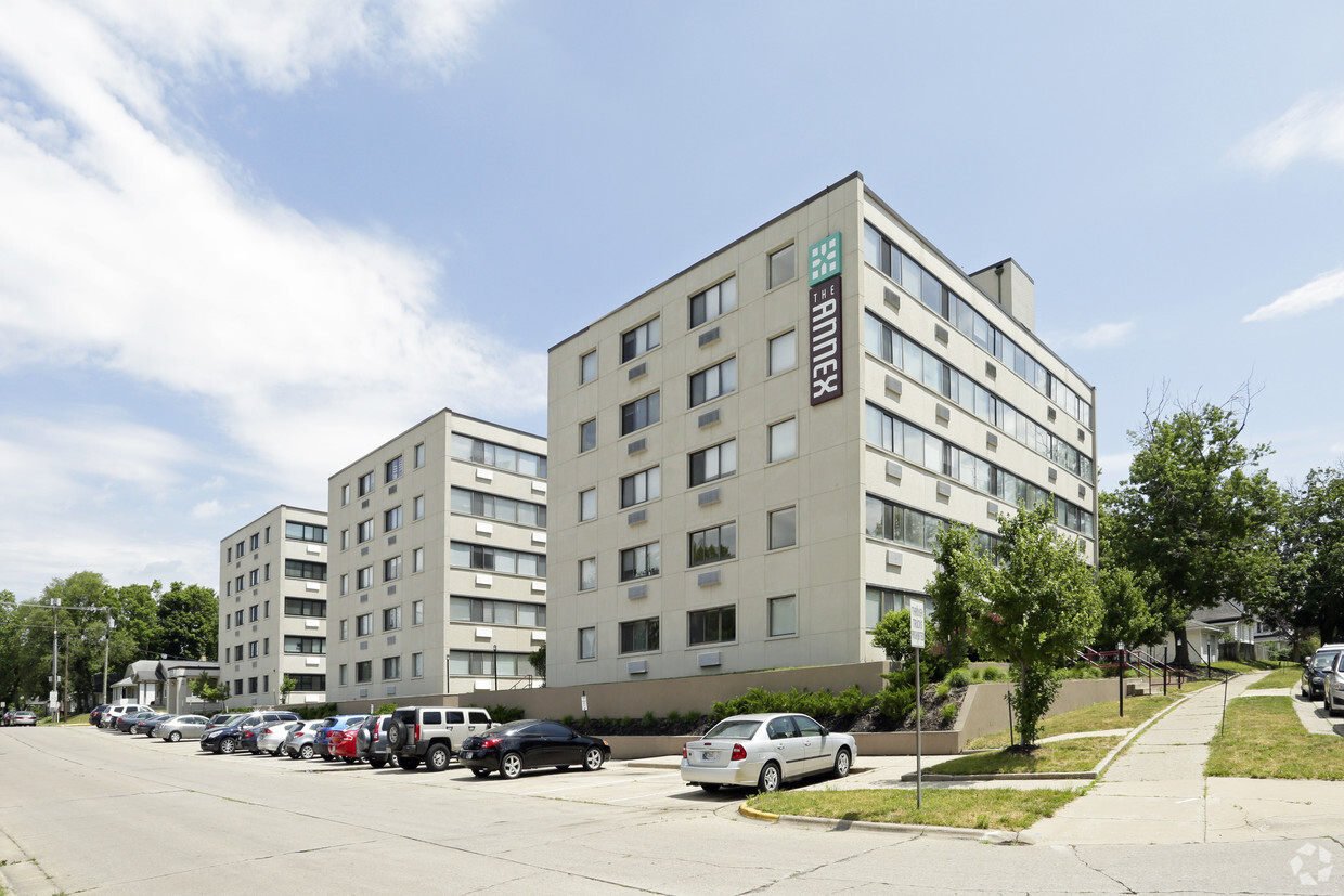 Riverwalk Commons - Apartments In South Bend, IN | Apartments.com