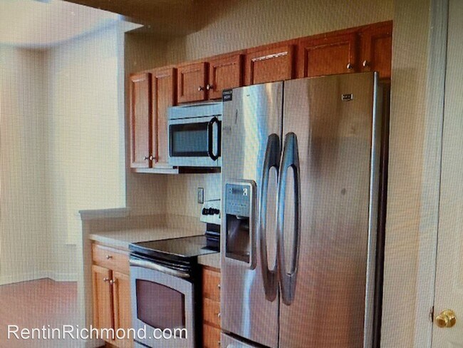 Building Photo - 3 br, 2.5 bath House - 6717 North Grand Br...