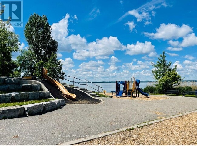 Building Photo - 212 Ways Bay Dr