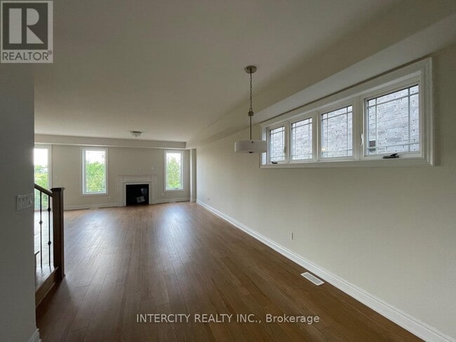 Building Photo - 330 Cullen Trail