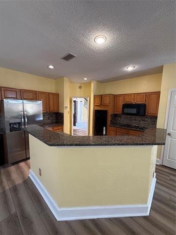 Foto del edificio - 1704 Bent Brook Dr