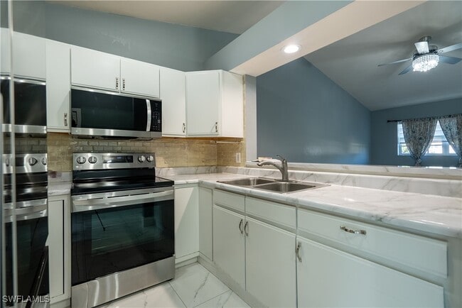 Building Photo - 2591 47th Terrace SW