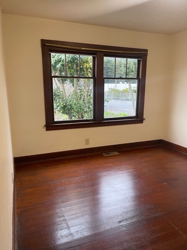 Foto principal - Spacious Craftsman Home