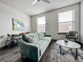 Building Photo - 111 E 4th St