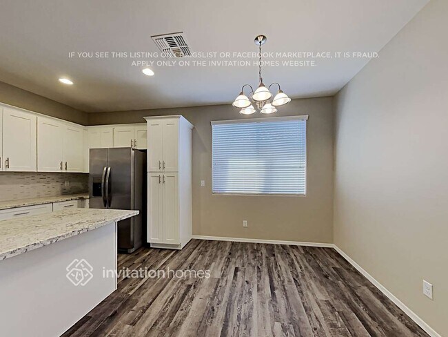 Building Photo - 12552 W Estero Ln