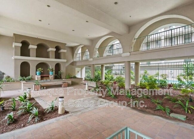 Building Photo - 555 Maine Ave