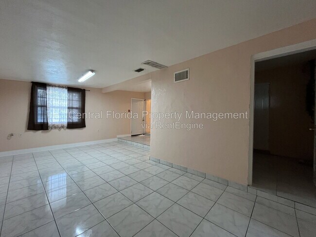 Foto del edificio - 2521 Kingsland Ave