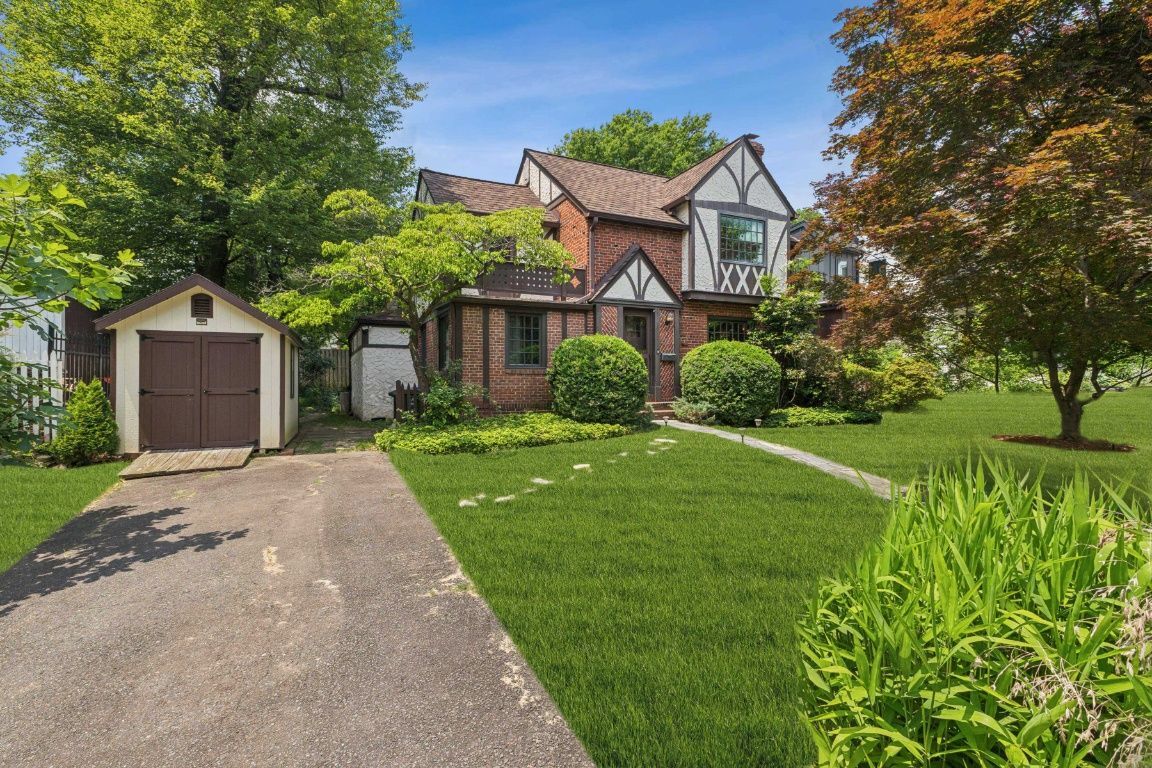 Foto principal - 1610 N Greenbrier St
