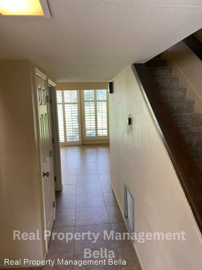 Foto del edificio - 2 br, 2.5 bath House - 38972 Paseo De Oro