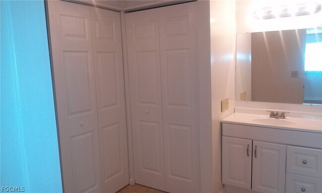 Foto del edificio - 2181 Brandon St