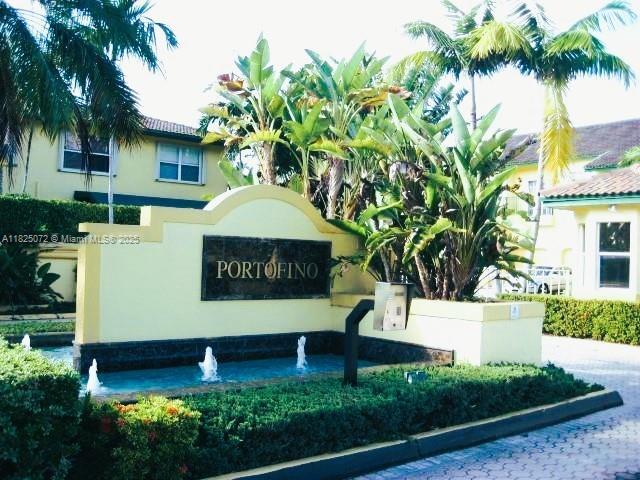 Foto del edificio - 767 NE 195th St
