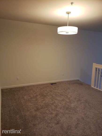 Building Photo - 2 br, 1.5 bath  - 1877 Lindsay Ln